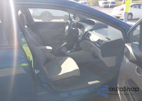 2013 Honda Civic Lx z USA, uszkodzony, nr VIN 2HGFB2F57DH547711